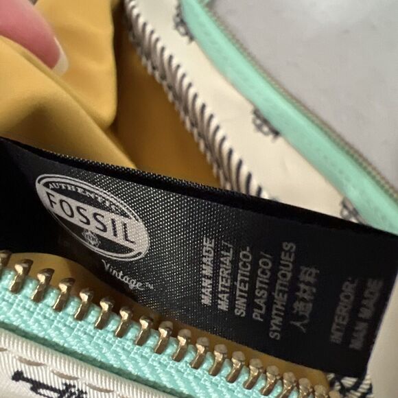 Fossil Key Per Crossbody Purse Novelty Trumpet Print Nylon Top Zip Pockets Music - Picture 11 of 13